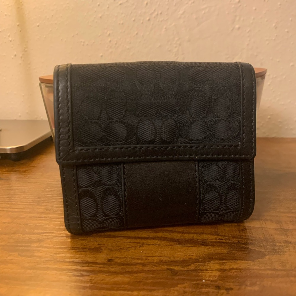 COACH JAQUARD TRIFOLD LEATHER TRIM IN BLACK WALLET GOLD ACCENT - Picture 2 of 16